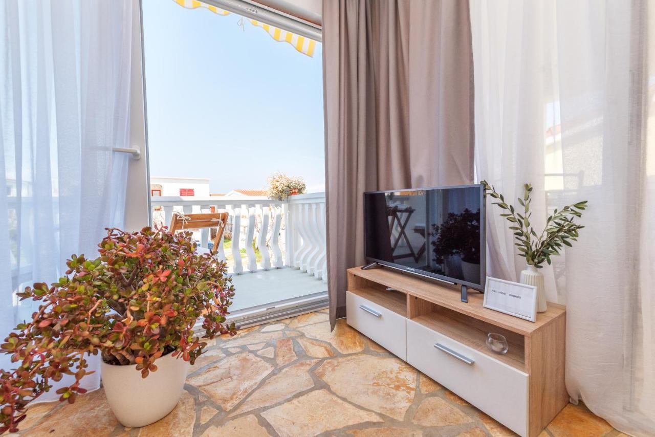 Apartment Tema Vir Kültér fotó