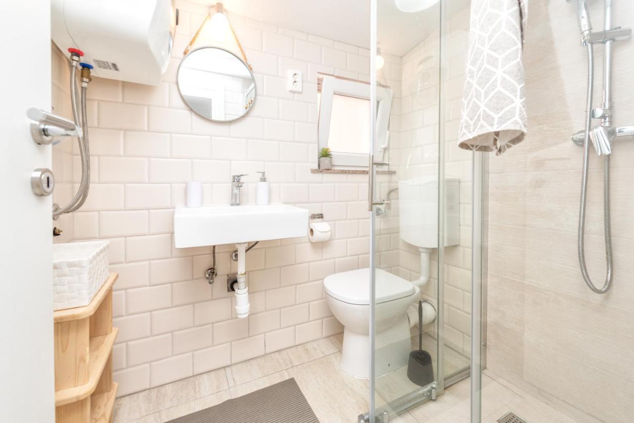 Apartment Tema Vir Kültér fotó
